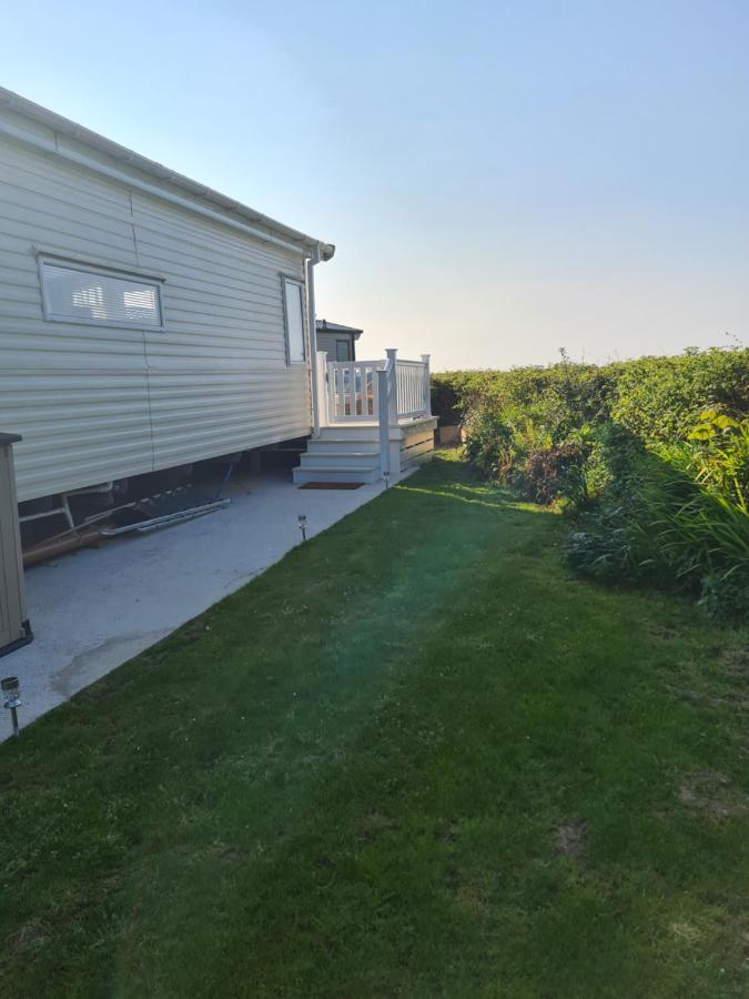 Beautiful 2 Bedroom Caravan, Holiday Park Tenby Saint Florence Ngoại thất bức ảnh