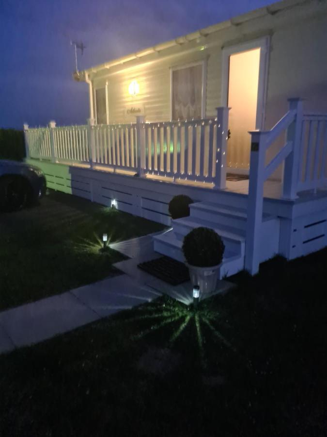 Beautiful 2 Bedroom Caravan, Holiday Park Tenby Saint Florence Ngoại thất bức ảnh