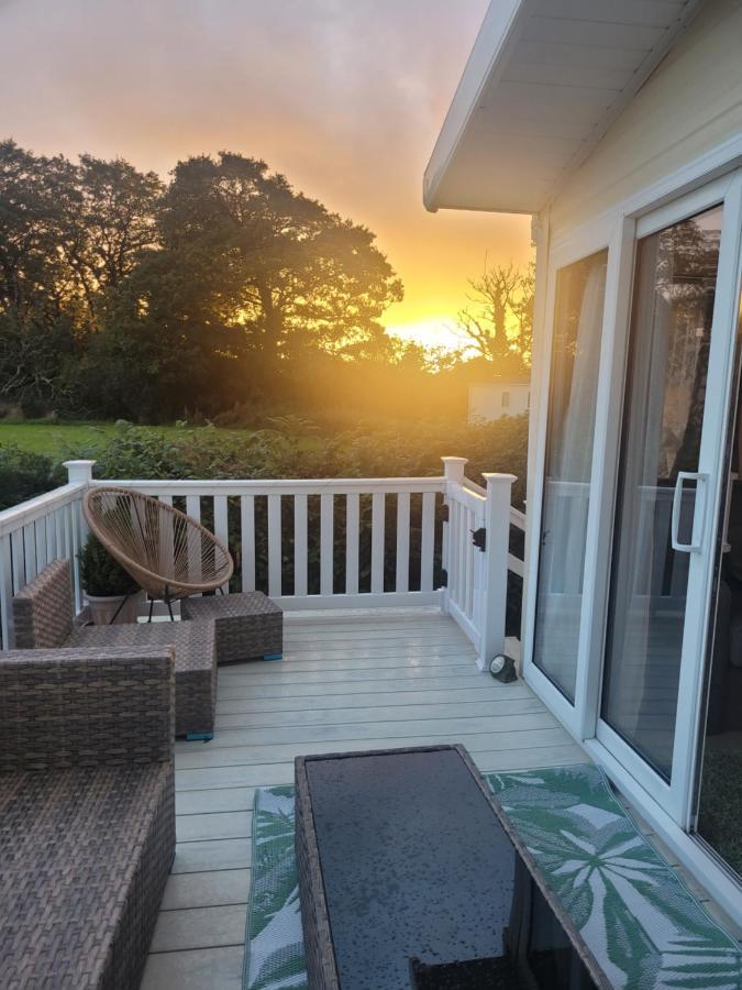 Beautiful 2 Bedroom Caravan, Holiday Park Tenby Saint Florence Ngoại thất bức ảnh